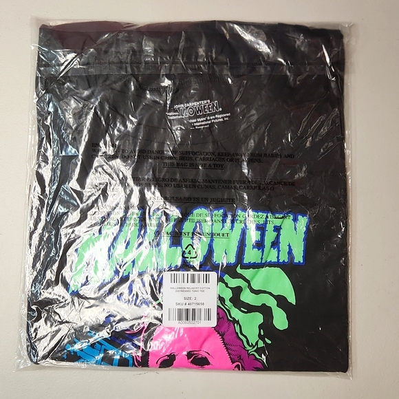 ❤️NWT VINTAGE TORRID TEE - MICHAEL MEYERS DISTRESSED TUNIC - HALLOWEEN MOVIE - Picture 10 of 16